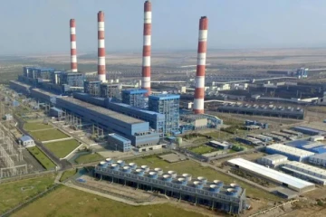 நாட்டின் அரசியல் குழப்பங்களால் தாமதமடையும் அதானியின் மின்சார திட்டங்கள்