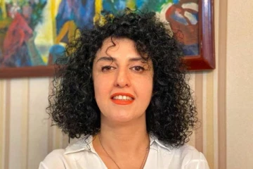 நோபல் பரிசு பெற்ற ஈரானிய பெண் சிறையில் உண்ணாவிரதப் போராட்டம்