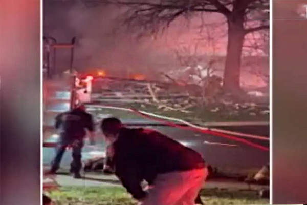 தீயை அணைக்கச் சென்ற தீயணைப்பு வீரர் உயிரிழப்பு | Firefighter Casualties Death In America