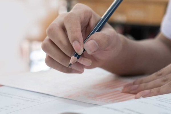 க.பொ.த உயர்தர பரீட்சைக்கு தோற்றும் மாணவர்களுக்கு முக்கிய அறிவிப்பு | Notice Regarding Advanced Level Examination க.பொ.த உயர்தர பரீட்சைக்கு தோற்றும் மாணவர்களுக்கு முக்கிய அறிவிப்பு | Notice Regarding Advanced Level Examination