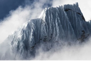 பனிப்பாறைகளில் 15 ஆயிரம் வருஷமா அழியாம இருந்துருக்கு! ஆய்வில் ஆராச்சியாளர்களுக்கு காத்திருந்த அதிர்ச்சி