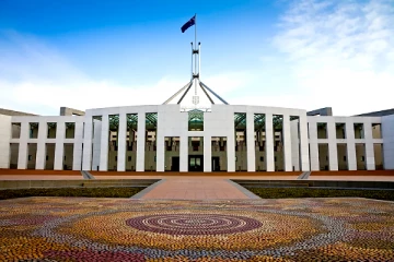 பிரித்தானியாவை தொடர்ந்து 4-நாள் வேலை திட்டத்தை முயற்சிக்கும் பிரபல நாடு