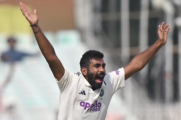 159 ஓட்டங்களில் சுருண்ட தென் ஆப்பிரிக்கா - சாதனைகளை படைத்த பும்ரா | Bumrah Creates Record With 5 Wickets Vs Sa Test 159 ஓட்டங்களில் சுருண்ட தென் ஆப்பிரிக்கா - சாதனைகளை படைத்த பும்ரா | Bumrah Creates Record With 5 Wickets Vs Sa Test