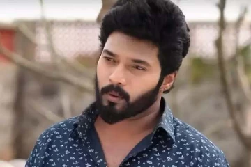 புகழ்பெற்ற நடிகர் ஜாக்கிசானுடன் செம்பருத்தி நடிகர் கார்த்திக்... அடையாளமே தெரியாத அரிய புகைப்படம்