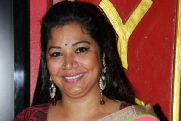 பண்ணை வீட்டில் மதுபான பார்ட்டி - சிக்கிய நடிகை! | Kavithashree Actor பண்ணை வீட்டில் மதுபான பார்ட்டி - சிக்கிய நடிகை! | Kavithashree Actor