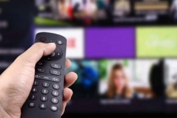 ප්‍රධාන නාලිකාවක සභාපති පුටුවට පොරයක්...සේවකයින් පැරණි කෙනාම ඉල්ලයි..