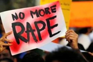 சகோதரனிடம் மனைவியை சீரழிக்கவிட்டு கணவனே வீடியோ எடுத்த அவலம்!