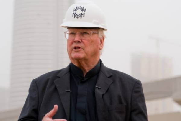 உலகின் மிக உயரமான கட்டிடத்தை வடிவமைத்தவர் யார் தெரியுமா? | Designed World Tallest Building