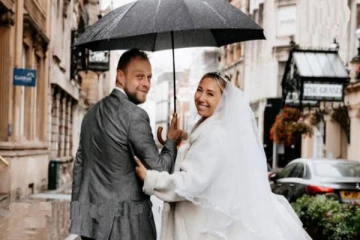 உக்ரைனிலிருந்து உயிர் தப்ப ஓடி வந்த பெண்ணை திருமணம் செய்துக்கொண்ட பிரித்தானியர்!