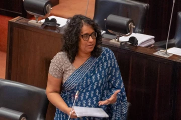 මැතිවරණ සල්ලි ආපදා සහනවලට වැය කළාද? අගමැතිනි හරිනි පාර්ලිමේන්තුවේදී ඇත්ත හෙළි කරයි [VIDEO]