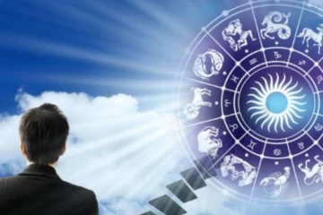 12 ராசிகளின் அதிர்ஷ்ட நிறம் என்ன தெரியுமா?