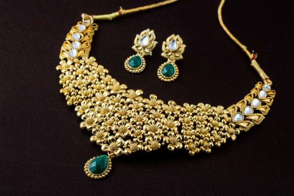 Jewellery පාවිච්චියට කලින් මේ දේවල් ගැන දැන ගන්න | Know These Things Before Using Jewelry