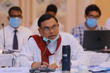 பசிலின் வருகையால் தலைமறைவான மூன்று நாடாளுமன்ற உறுப்பினர்கள்