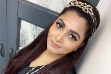 மாடர்ன் உடையில் அழகு சிலையாக நடிகை குஷ்பு: புகைப்படத்தால் வாயடைத்துப் போன ரசிகர்கள்