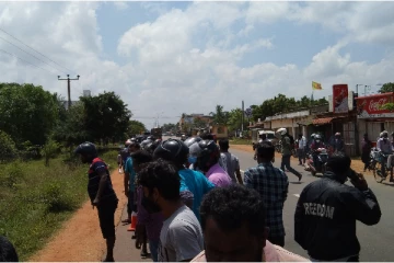 கிளிநொச்சி கால்வாயில் இனந்தெரியாத நபரின் சடலமாக!