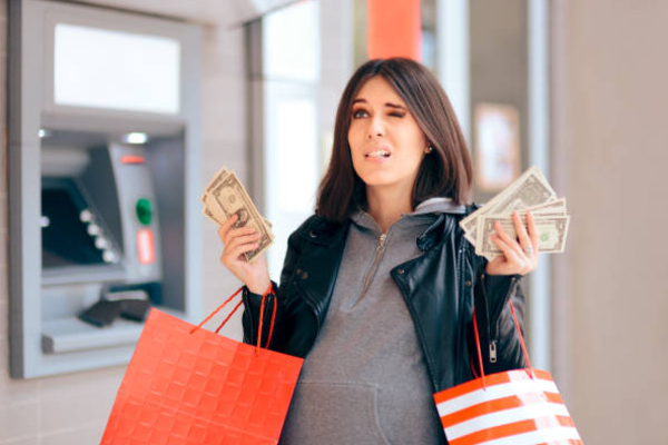 பணத்தை தண்ணியாக செலவு செய்யும் ராசிகள் | 3 Zodiac Sign Who Spends Money Lavishly