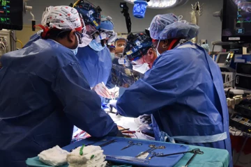 மீதமான சைனீஸ் உணவை சாப்பிட்டு கால்கள், கை விரல்களை பறிகொடுத்த இளைஞர்! எச்சரிக்கை செய்தி