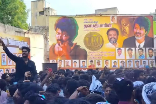 2011ஆம் ஆண்டு தீபாவளிக்கு வெளிவந்த வேலாயுதம், 7ஆம் அறிவு.. பாக்ஸ் ஆபிஸ் வசூல் எவ்வளவு தெரியுமா | 2011 Diwali Release Velayudham 7Aam Arivu Vasool 2011ஆம் ஆண்டு தீபாவளிக்கு வெளிவந்த வேலாயுதம், 7ஆம் அறிவு.. பாக்ஸ் ஆபிஸ் வசூல் எவ்வளவு தெரியுமா | 2011 Diwali Release Velayudham 7Aam Arivu Vasool