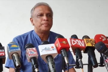 மன்னாரில் இலஞ்சம் கொடுத்த ஜனாதிபதி அநுரகுமார; குற்றம் கண்டுபிடித்த சுமந்திரன்!