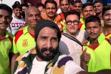 சென்னை வெள்ளத்தில் சிக்கியுள்ள பாலிவுட் நடிகர் அமீர்கான்- உடனே சென்று உதவிய மாநகராட்சி குழு