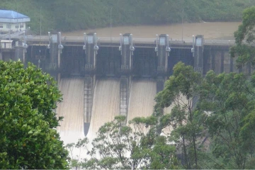 கொத்மலை நீர்த்தேக்கத்தின் நான்கு வான் கதவுகள் திறப்பு