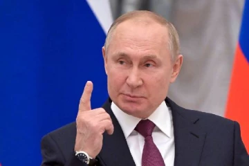 ரஷ்யா  ருபிளின் வீழ்ச்சி இது பெரிய ஆபத்து  : அதிகாரிகள் எச்சரிக்கை