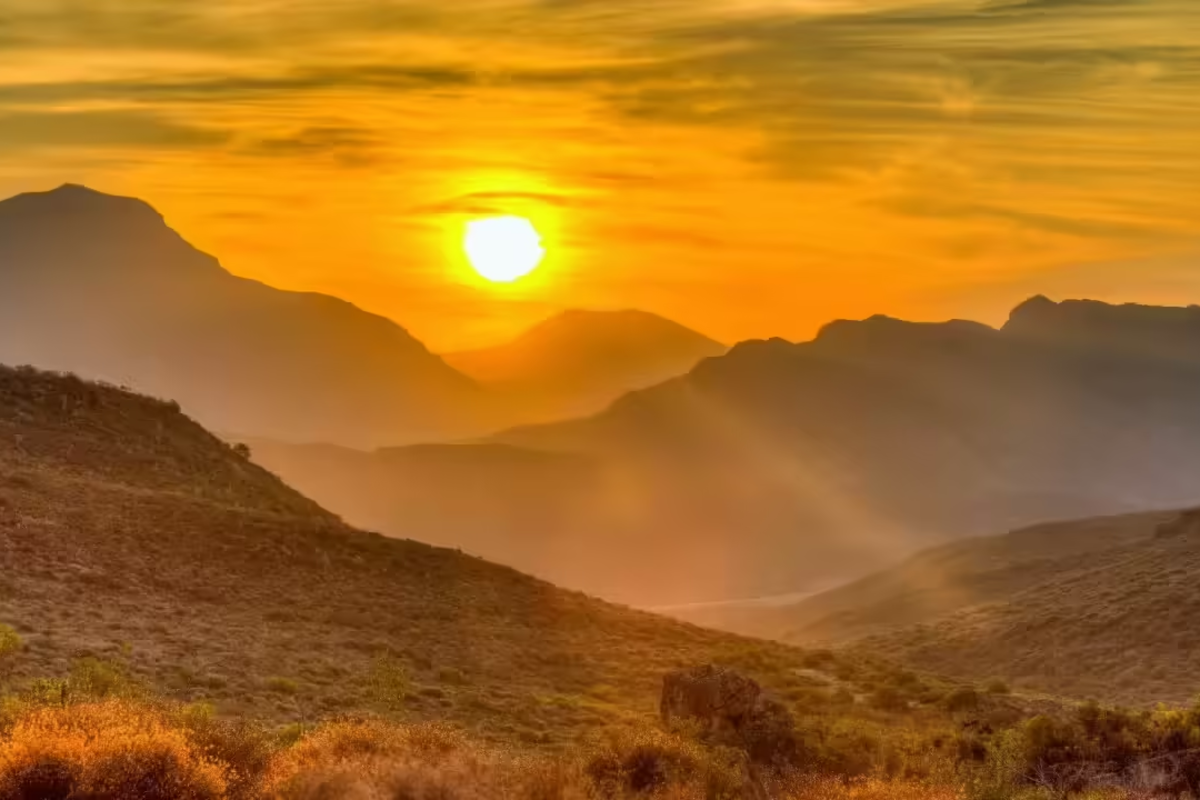 நள்ளிரவில் சூரியன் உதிக்கும் நாடுகள் | 5 Places Where Sun Never Set At Midnight