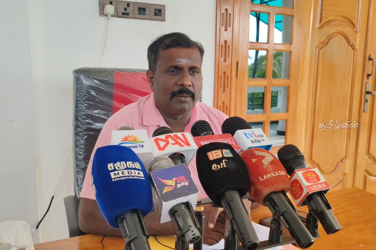வவுனியா மாநகர சபையில் ஊழல் மோசடி : பகிரங்க விவாதத்திற்கு தயாரா என உறுப்பினர் கேள்வி | Corruption Vavuniya Municipal Council