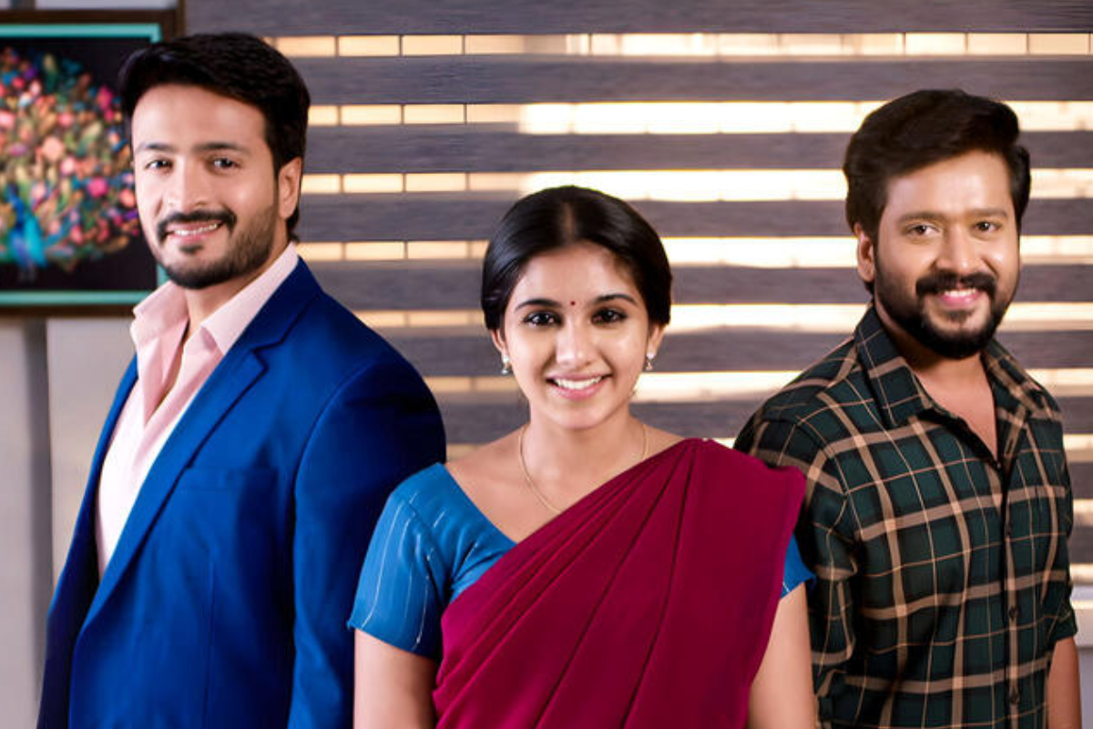 சிங்கப்பெண்ணே சீரியலில் மாற்றப்பட்ட நடிகை.. புதிதாக வந்துள்ள நடிகை யார் தெரியுமா? வருத்தத்தில் ரசிகர்கள் | Actress Replaced Yazhini Role In Singapenne Serial சிங்கப்பெண்ணே சீரியலில் மாற்றப்பட்ட நடிகை.. புதிதாக வந்துள்ள நடிகை யார் தெரியுமா? வருத்தத்தில் ரசிகர்கள் | Actress Replaced Yazhini Role In Singapenne Serial