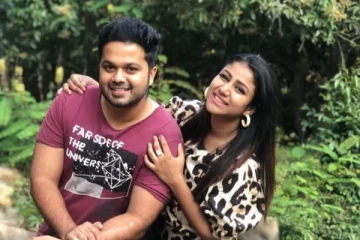 தனது மகளுடன் விளையாடும் நடிகை ஆலியா மானசா.. அதுவும் எங்கு தெரியுமா