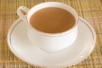 100 ரூபாவாக அதிகரிக்கும் பால் தேனீரின் விலை