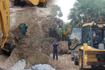 விடுதலைப் புலிகளின் தங்கம் தேடும் பணி: ஒலிநாடா ஒன்று மீட்பு (படங்கள்)