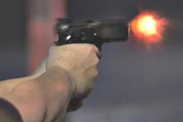 බිහිසුණු වෙඩි තැබිමකින් පුද්ගලයෙක් ජිවිතක්ෂයට..