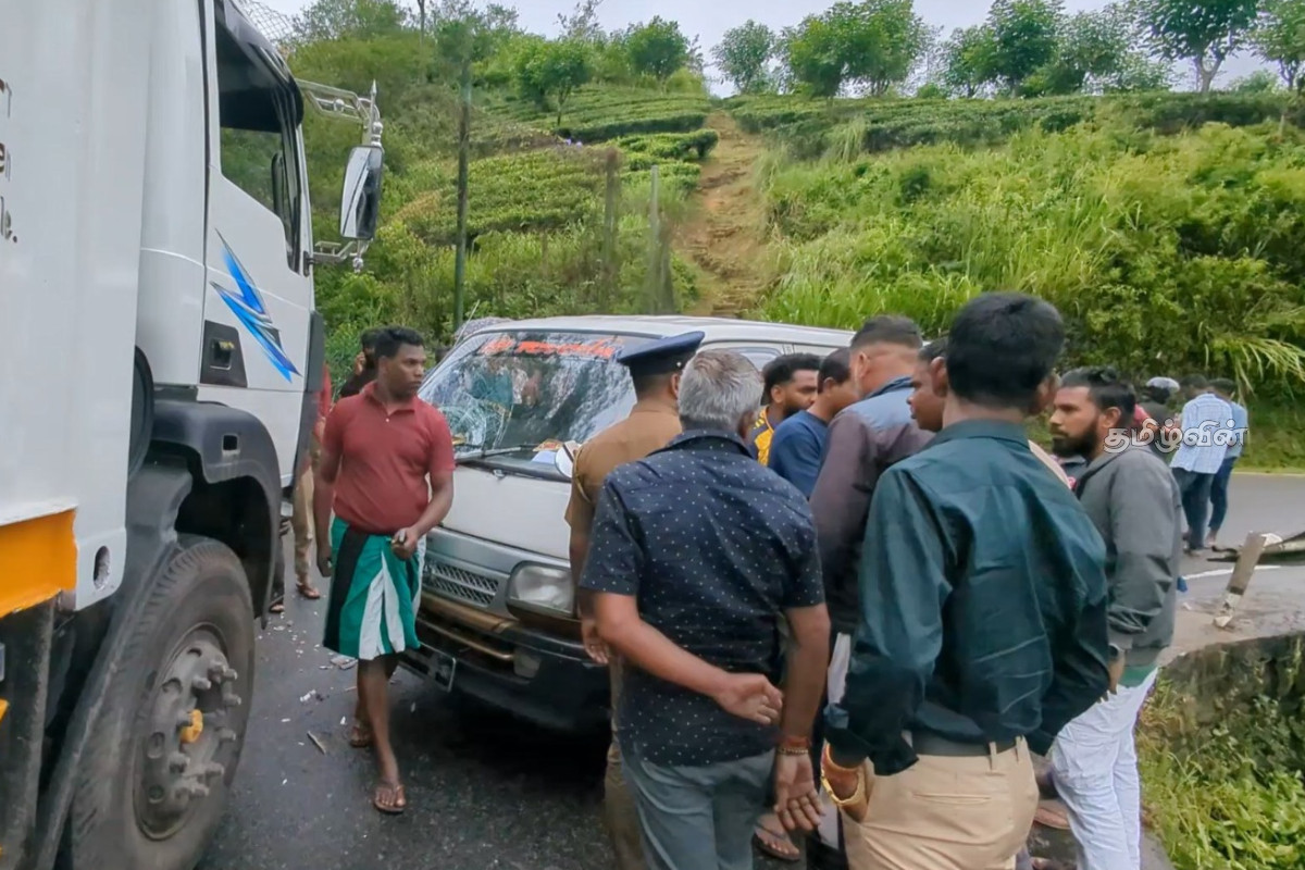 லொறி – வான் நேருக்கு நேர் மோதி விபத்து; ஒருவர் காயம் | Hatton Bogawanthallwa Road Accident