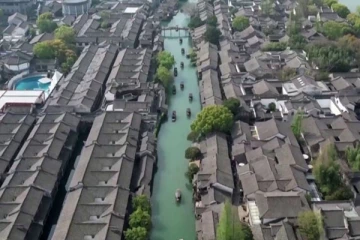 1300 ஆண்டுகள் பழமையான தண்ணீரில் மிதக்கும் நகரம்! (உலக செய்திகளின் தொகுப்பு)