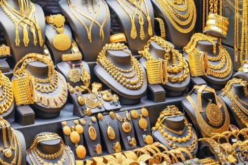 தங்கம் வாங்க காத்திருப்போருக்கு மகிழ்ச்சித் தகவல்: விலையில் திடீர் மாற்றம்