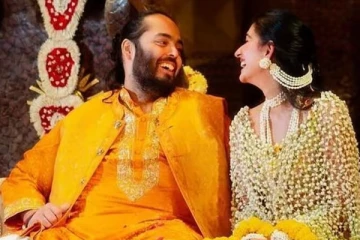 ரிலையன்ஸ் ஊழியர்களுக்கு அம்பானி குடும்பம் அளித்த பிரம்மாண்ட பரிசு - என்ன தெரியுமா?