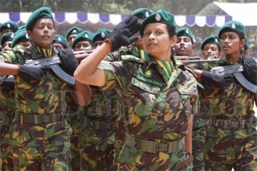 அதிரடிப்படையில் பதவியுயர்த்தப்பட்ட முதல் பெண்!