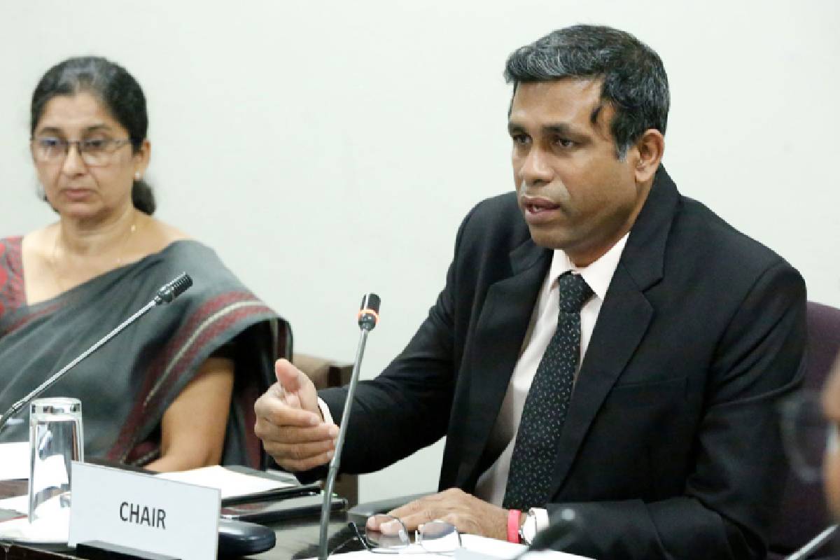 சமிந்ராணி கிரியெல்ல மீது காணி கையகப்படுத்தல் குற்றச்சாட்டு:மன்னிப்புக் கோரிய பணிப்பாளர் | Chamindranee Kiriella சமிந்ராணி கிரியெல்ல மீது காணி கையகப்படுத்தல் குற்றச்சாட்டு:மன்னிப்புக் கோரிய பணிப்பாளர் | Chamindranee Kiriella