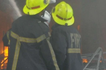 பட்டாசு தொழிற்சாலையில் தீ விபத்து ; ஊழியர் காயம்