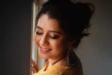 தொகுப்பாளினி பிரியங்காவா இது? எடையை தாறு மாறாக குறைத்து படு மார்டனாக மாறிய ஆச்சரியம்....!