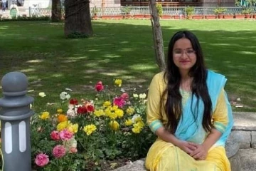 முதல் முயற்சியிலேயே UPSC தேர்வில் தேர்ச்சி பெற்ற பெண்.., தேர்வை எழுதுவதற்கு பின்னால் இருக்கும் சுவாரஸ்யம்