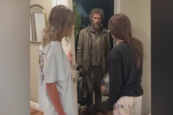 அமெரிக்காவில் பாலியல் வன்கொடுமை ; ஏஐ மூலம் போலீசாரை ஏமாற்றிய இளம்பெண் | Florida Woman False Rape Reporting Using Ai