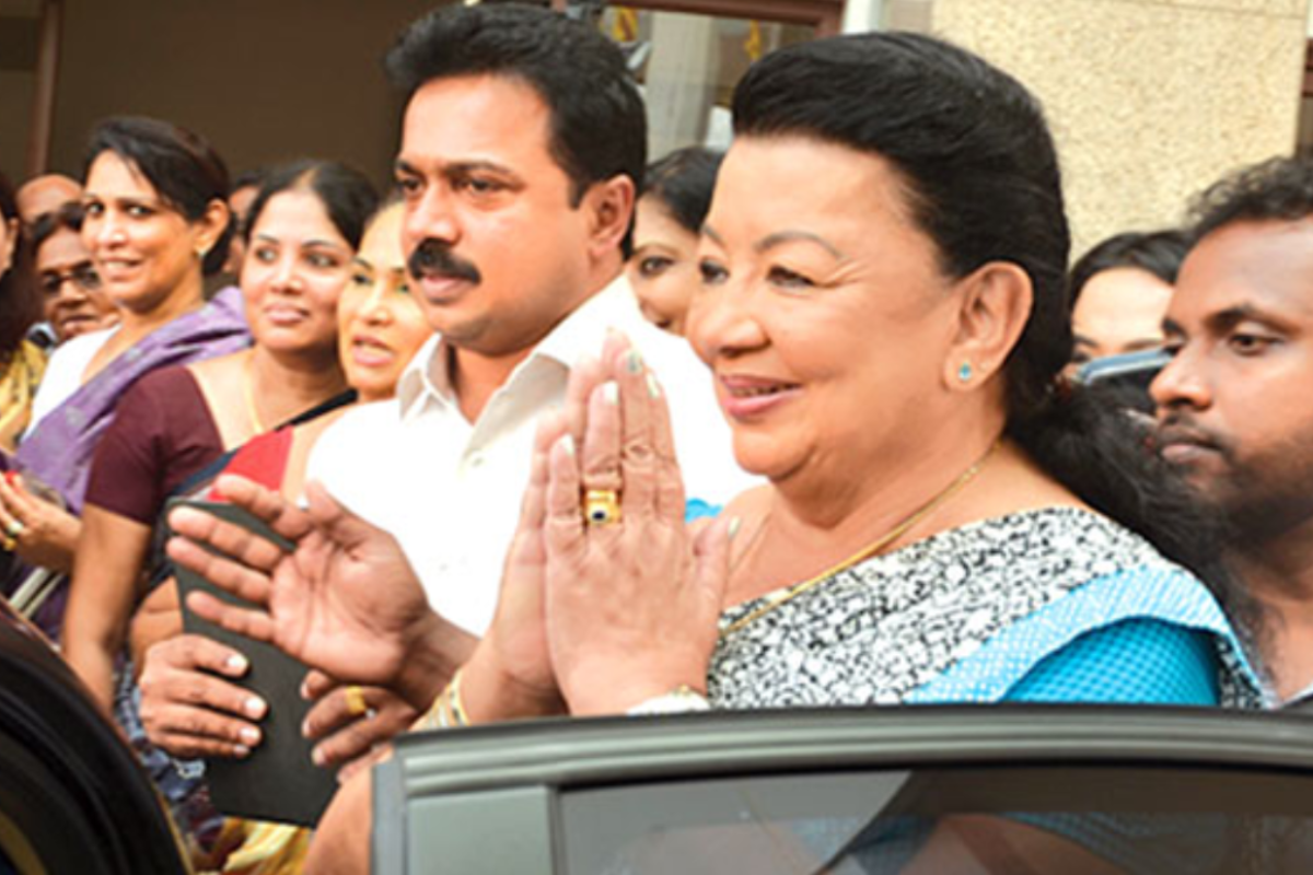 அடுத்தடுத்து சிக்கலில் ராஜபக்ச குடும்பத்தினர்.. ஷிரந்தி தொடர்பில் புலனாய்வாளர்களிடம் முக்கிய ஆதாரம் | Siriliya Foundation Shirandhi Rajapaksa Cid அடுத்தடுத்து சிக்கலில் ராஜபக்ச குடும்பத்தினர்.. ஷிரந்தி தொடர்பில் புலனாய்வாளர்களிடம் முக்கிய ஆதாரம் | Siriliya Foundation Shirandhi Rajapaksa Cid