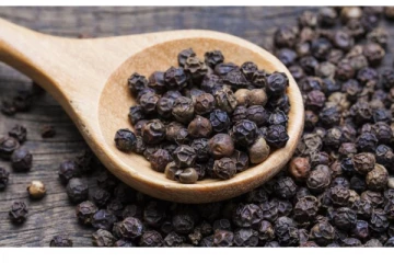 வீட்டில் பயன்படுத்தும் மிளகில் கலப்படமா? ஒரே ஒரு நிமிடத்தில் கண்டறியலாம் தெரியுமா?