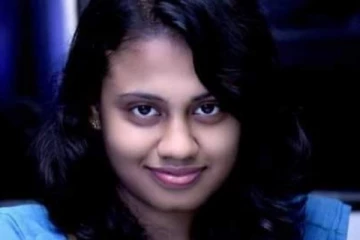 இரட்டை குழந்தைகளின் இளம் தாய் விபத்தில் பலி