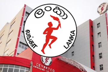 உயர் அதிகாரிகள் இருவர் திடீர் ராஜினாமா