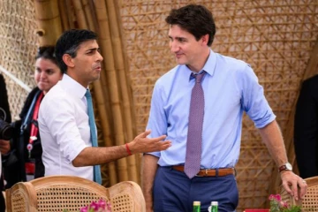 ஹலோ ஜெலென்ஸ்கி! ஜஸ்டினும், ரிஷி சுனக்கும் பேசுகின்றோம்!வைரலாகும் கனேடிய பிரதமரின் காணொளி