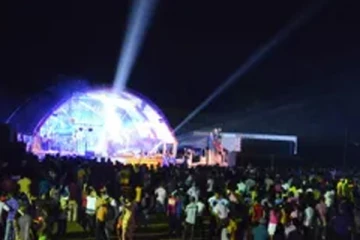 60කගේ අක්ෂි දෝෂ ඇති කළ යාපනයේ සංගීත ප්‍රසංගය.