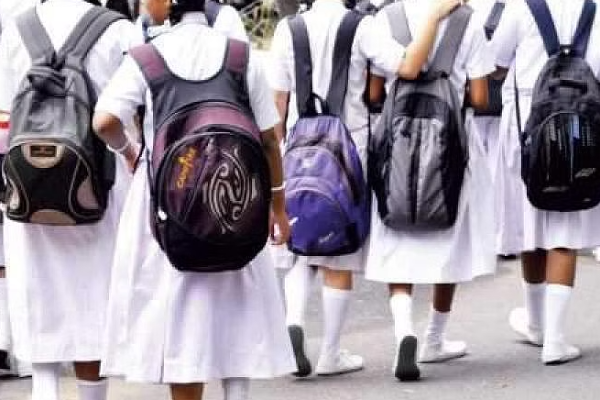 கண்டி நகர பாடசாலைகளுக்கு எதிர்வரும் வாரம் விசேட விடுமுறை! | Kandy Town Schools Special Holiday Announced